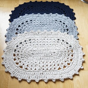 Crochet oval rugs