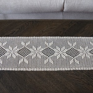 Ecru crochet table runner image 3