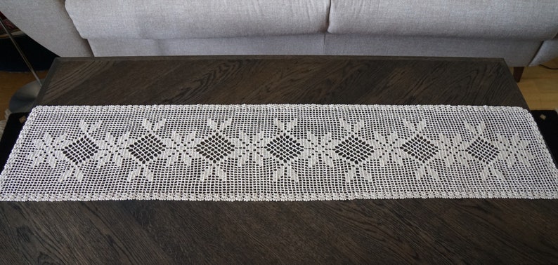 Ecru crochet table runner image 3