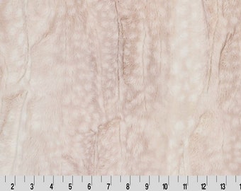 One Yard Luxe Cuddle Fawn Minky Stof in Rosewater, Shannon Stoffen Minky, Roze Faux Fur Minky, Pink Deer Faux Fur