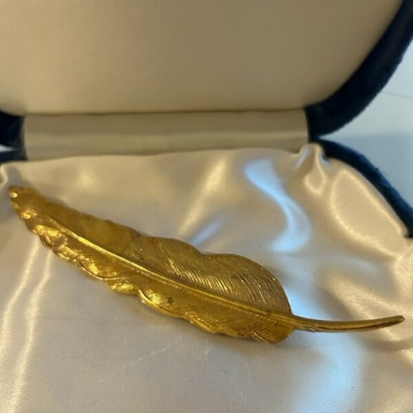 Miriam Haskell Gold Leaf Brooch