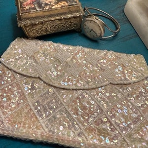 La Regale sequins and beaded shell snap evening purse – Snob Vintage