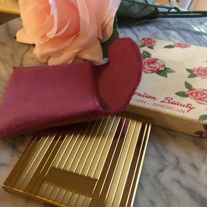 Vintage 1949 American Beauty Powder Compact in Original Box