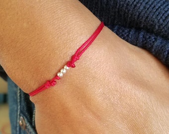 Pulsera de cuerda roja de tres cuentas / Kalava / Hilo rojo / Pulsera de mal ojo de cuerda roja / Protección / Talismán / Pulsera de la suerte / Pulsera de yoga