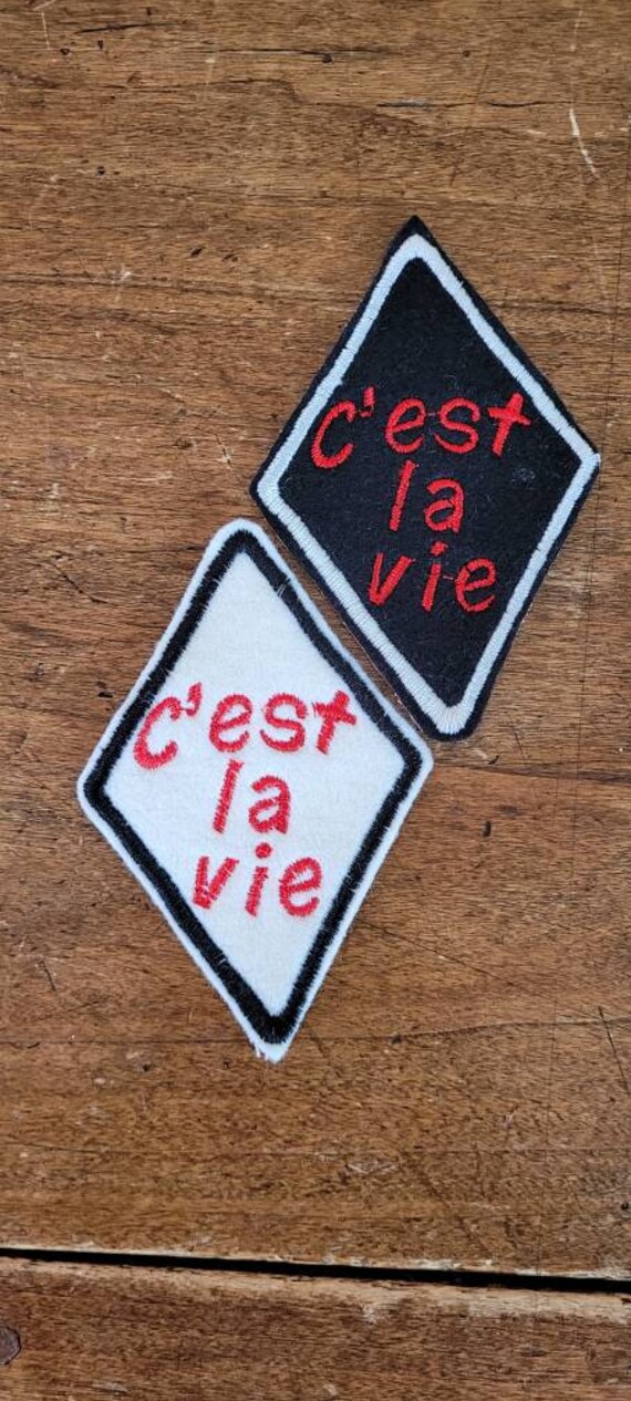Rare Écusson Brodé blason CANNES en tissu