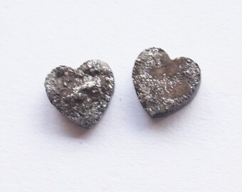 N43 OOAK 2pcs 1.00Tcw 5.0mm Black Laser cut heart Shape Raw Diamond Pair Canadian Loose Diamond Heart Rough Diamond matched pair
