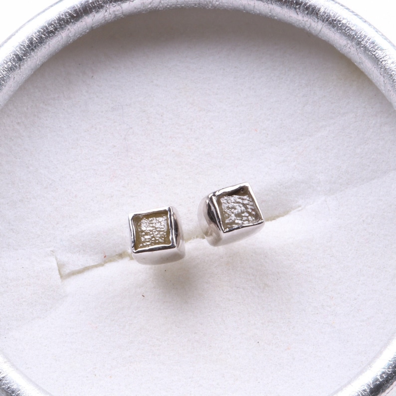 3mm Natural Gray Box Diamonds Stud, Raw Cube Diamonds Stud, Uncut Rough Diamonds shops earrings, Minimalistic Jewelry, Small Studs 14k Solid Gold