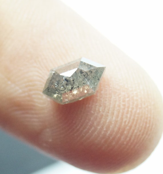 0.87Cts / 7.25x4.21x2.70mm gris clair Salt & Pepper hexagone hexagone hexagone allongé Rose Cut Diamond vrac Cabochon, naturel facettes Diamond Rose Cut, PJ459 5ecde4 0.87Cts / 7.25x4.21x2.70mm gris clair Salt & Pepper hexagone hexagone hexagone allongé Rose Cut Diamond vrac Cabochon, naturel facettes Diamond Rose Cut, PJ459 5ecde4
