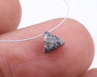 1Pcs 5.0mm cada 0.75Tcw gris perforado Diamante crudo Forma diamantes sueltos, natural bruto crudo sin cortar diamante cristal briolette, V48