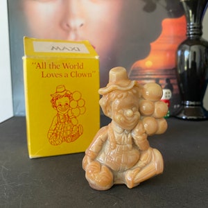 Palhaço de vidro vintage: figura de palhaço de vidro de escória Mosser “Maxi” - vidro de arte com padrão vermelho marrom - enfeite de estátua de pessoa divertida para decoração de casa