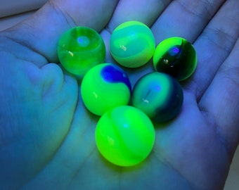 6x Vintage Uranium Glass Marbles - Made in USA all different - colourful glitter green blue pink - BRIGHT glowing under UV blue black light