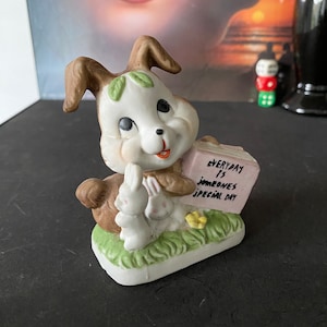 Vintage Ceramic Rabbit Figurine - Airbrushed bunny sitting trinket - silly cute figure quote saying porcelain retro special MCM