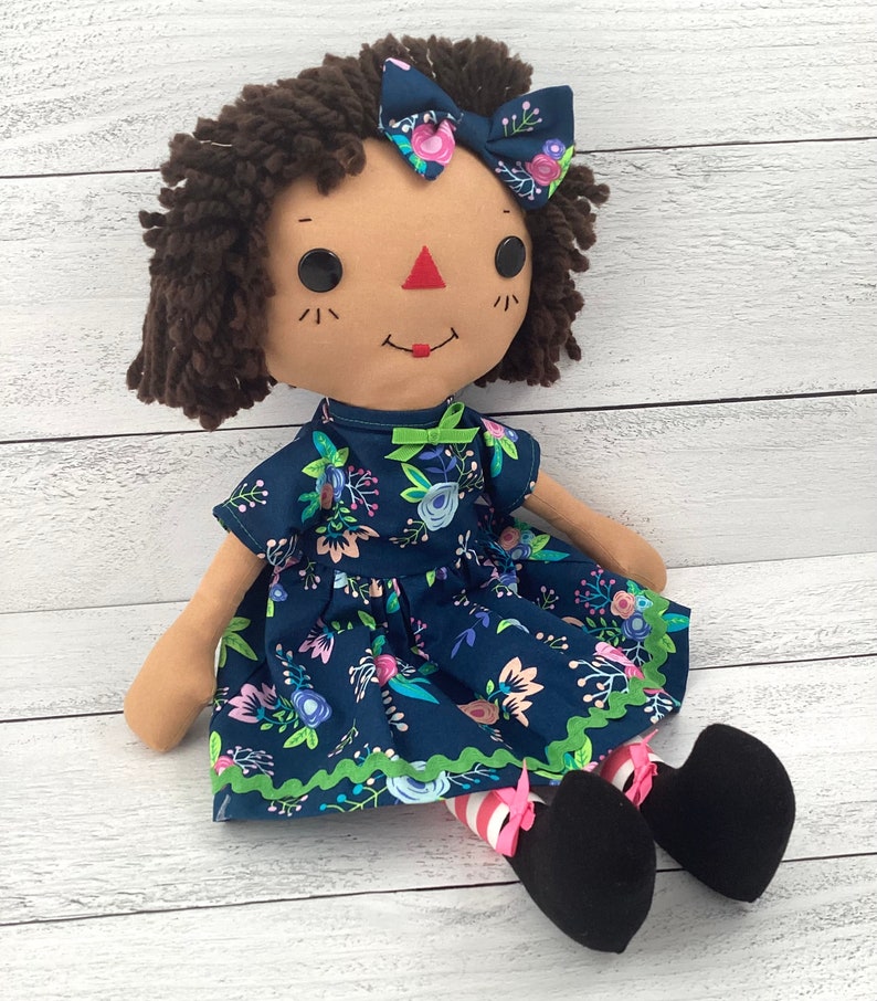 Rag Doll, Cute Raggedy Ann Doll, Special Personalized Gift for Little Girl, Cinnamon Annie Doll, African American Doll, Latina Doll Bild 8