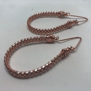 U-shaped earrings with woven copper wire. Copper wire wrapped hoops. Light earrings. Boho earrings.