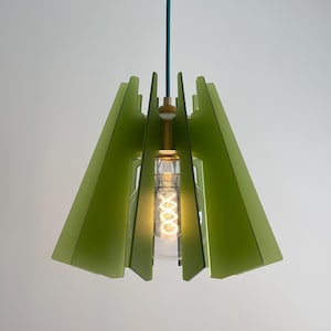 Lámpara colgante o de mesa moderna de mediados de siglo: diseño retro-futurista de estilo espacial enchufable de acrílico verde