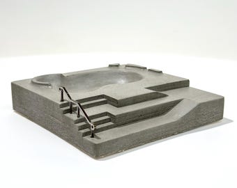 Rad Rails 10" Fingerboard Skatepark Obstacle Round Metal Miniature Grind Rail 3D Printed Base Compatible With Tech Deck Mini Skateboards