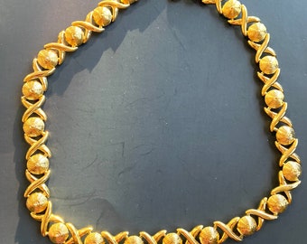 Vintage gold tone pat lane choker