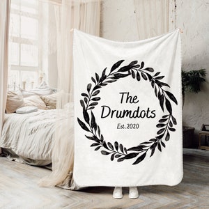Last Name Blanket - Anniversary Gift Girlfriend Boyfriend Engagement Gift For Couple Personalized Wedding Gift Wife Husband Gift with date