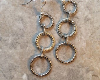 Unique 3 tiered silver circle earrings