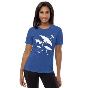 Sky: Children of the Light Manta Ray Tri-Blend T-Shirt