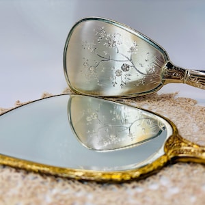 Vintage Gold Floral Vanity Mirror &‎ Hair Brush Set Art Deco Hollywood Glam Vintage Vanity Set: Gold Floral Mirror Tray, Brush, Comb  main image 3