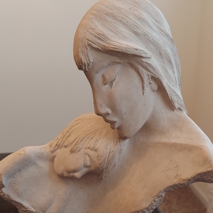 Mother and Child Sculpture - Austin Prod Sculpture 1984 - Rare Austin Sculpture