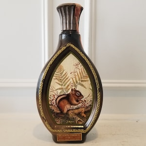 70&#39;s Vintage Wild Life Collection Beam&#39;s Choice Whiskey Bottle With Stopper - With a Reproduction of James Lockhart Painting of Wild Life