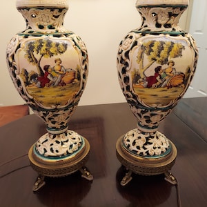 Capodimonte Porcelain Lamps - Victorian Style - Collectible Porcelain Rococo Style - Set of 2 Lamps