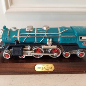 Collectible 1991 Avon Lionel Train - 1931  No 400E Blue Comet Locomotive Authentically Replica - Cast Metal - Hand Painted