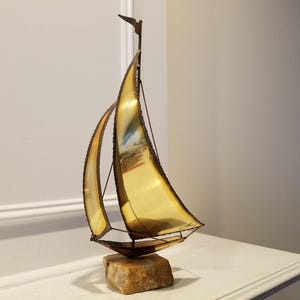 Curtis Jere - Sculpture Art In Metal - Vintage Brass Sailboat Sculpture 15 Inches High - Onyx Base - Signed By The Artist