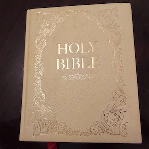 Holy Bible Master Art Edition - Etsy