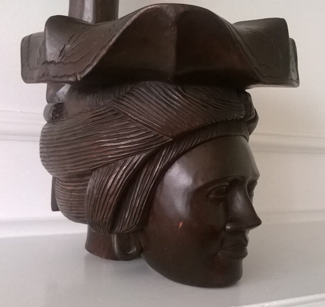 Hand Wood Sculpture - Polynesian Women 28