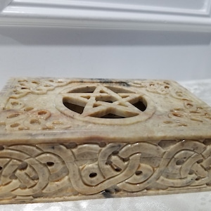 Onyx Marble Jewelry Box - Five Pointed Star Decor - Handcrafted Natural Stone Box