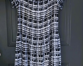 Women's Black & White Print Dress - Size 14