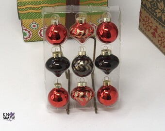 Glass Ball Ornaments - Shabby Tree - Yule Decorations - Deco Shabby Chic