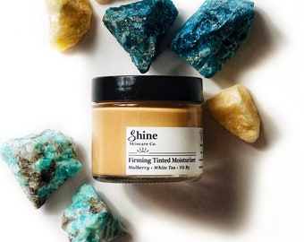 Tinted Face Moisturizer: Natural Skincare with Plant Extracts