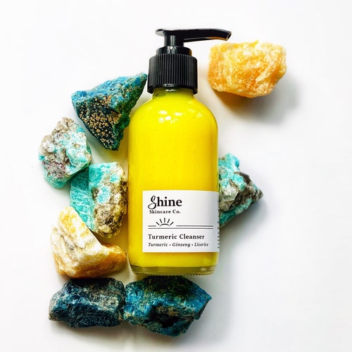Nettoyant pour le visage au curcuma : nettoyant pour le visage naturel et éclatant au ginseng