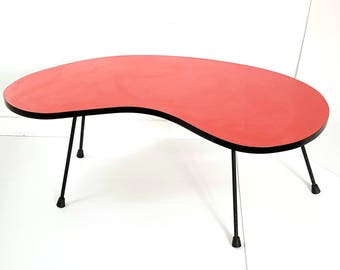 kidney bean table blue large coffee bean red formica 1950s vintage rockabilly 50s zazu 50s kidney table kidney etsy kidney bean table blue large coffee bean red formica 1950s vintage rockabilly 50s zazu 50s kidney table kidney etsy