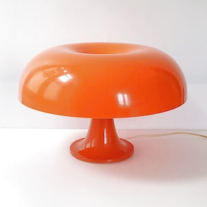 Nesso mushroom table lamp by Giancarlo Mattioli Artemide 1960 vintage space age 1st edition 60 1960s