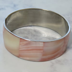 Wide mother of pearl shiny silver bangle bracelet, Vintage bangle bracelet, Pink mother of pearl bracelet