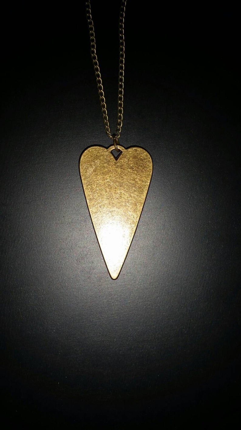 QUEEN OF HEARTS NECKLACE