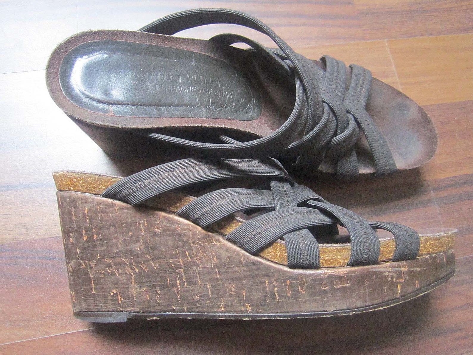 donald pliner cork shoes