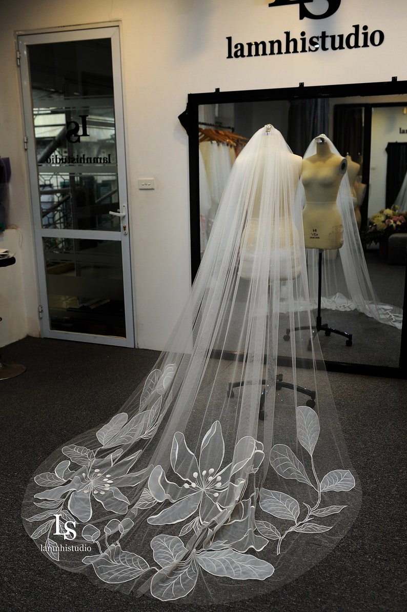 LS111/ Embroidery flower veil/1 tier veil/ bridal veil/ custom veil/ cathedral image 6