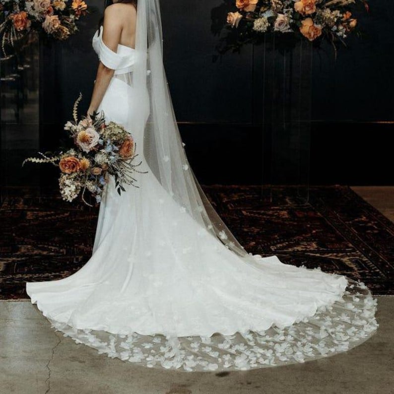 LS32: Velo de novia estilo catedral con flores 3D hecho a mano, velo de tul perlado