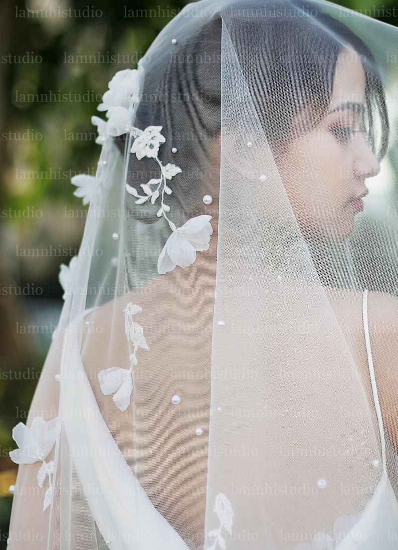 LS127/3d flower lace veil/ blusher wedding veil/pearl veil// Etsy