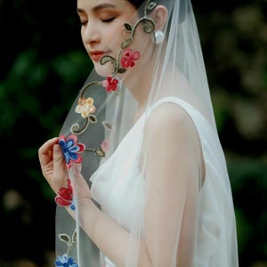 LS106/embroidery lace mantilla veil/wedding veil /colorful lace veil / mantilla veil/ custom veil/bridalveil
