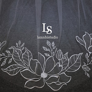 LS185 / Embroidery Flower Wedding Veil: Chapel Length, 1-Tier
