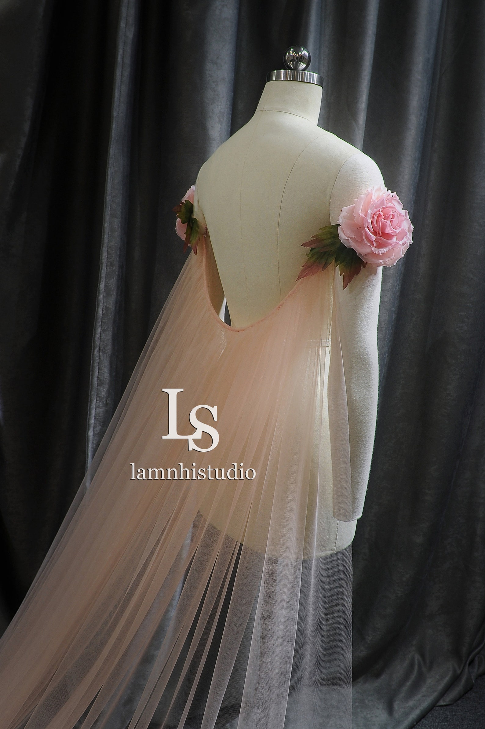 LS146/ 3D Flower Cape / Flower Cape / Bridal Cape / Wedding Etsy