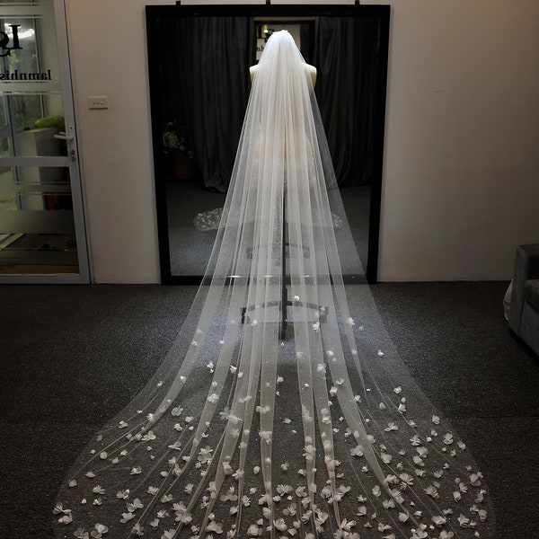 LS32/Pearl &3D flower veil/ 1 tier veil / cathedral veil/ custom veil