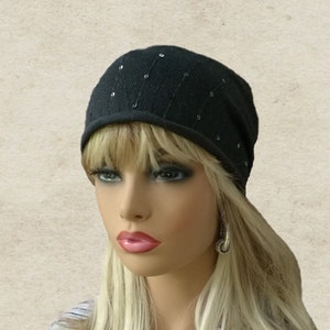 Black Cotton Slouchy Beanie: Women&#39;s Trendy Hippie Hat